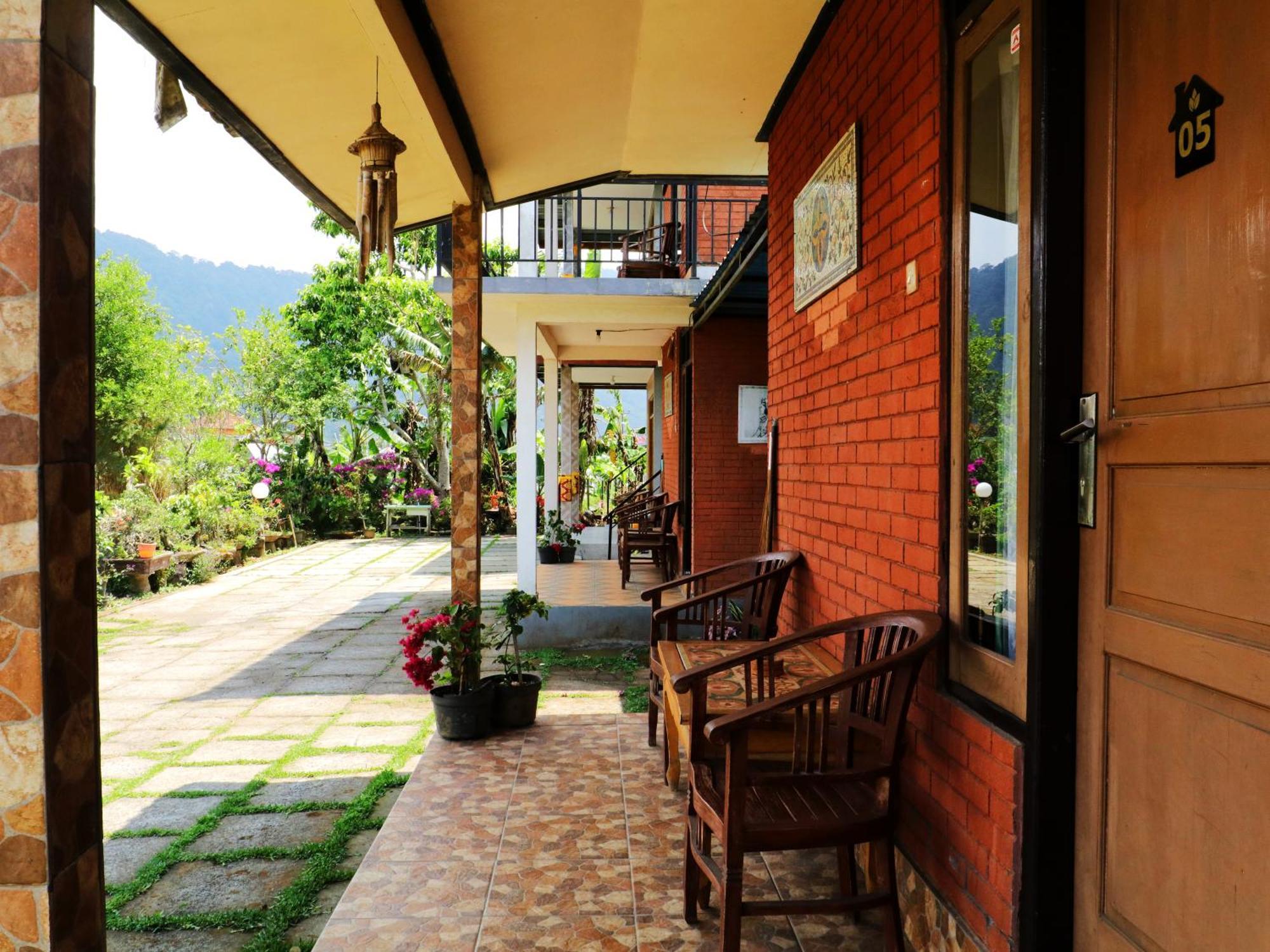 Dajan Buyan Homestay Бедугул Екстериор снимка